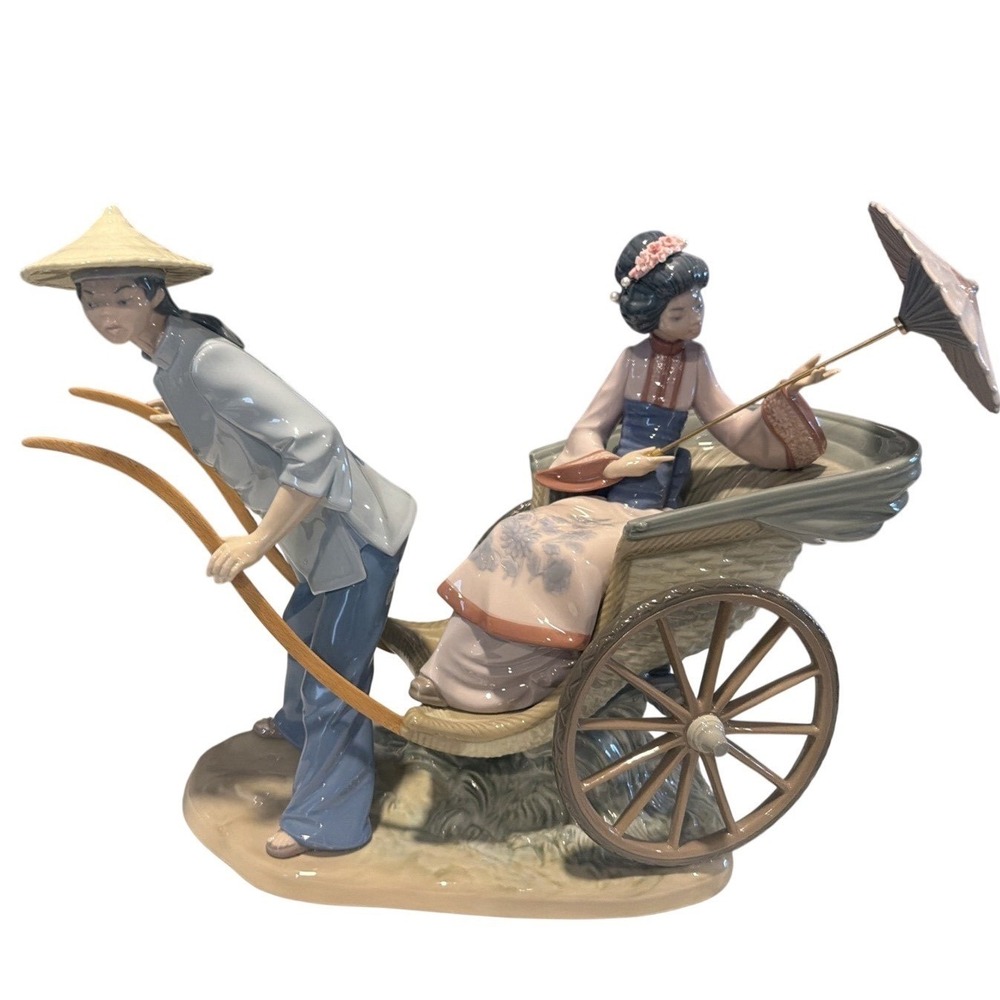 Vintage Lladro A Rickshaw Ride Porcelain Figurine 1383 Salvador Debon Retired